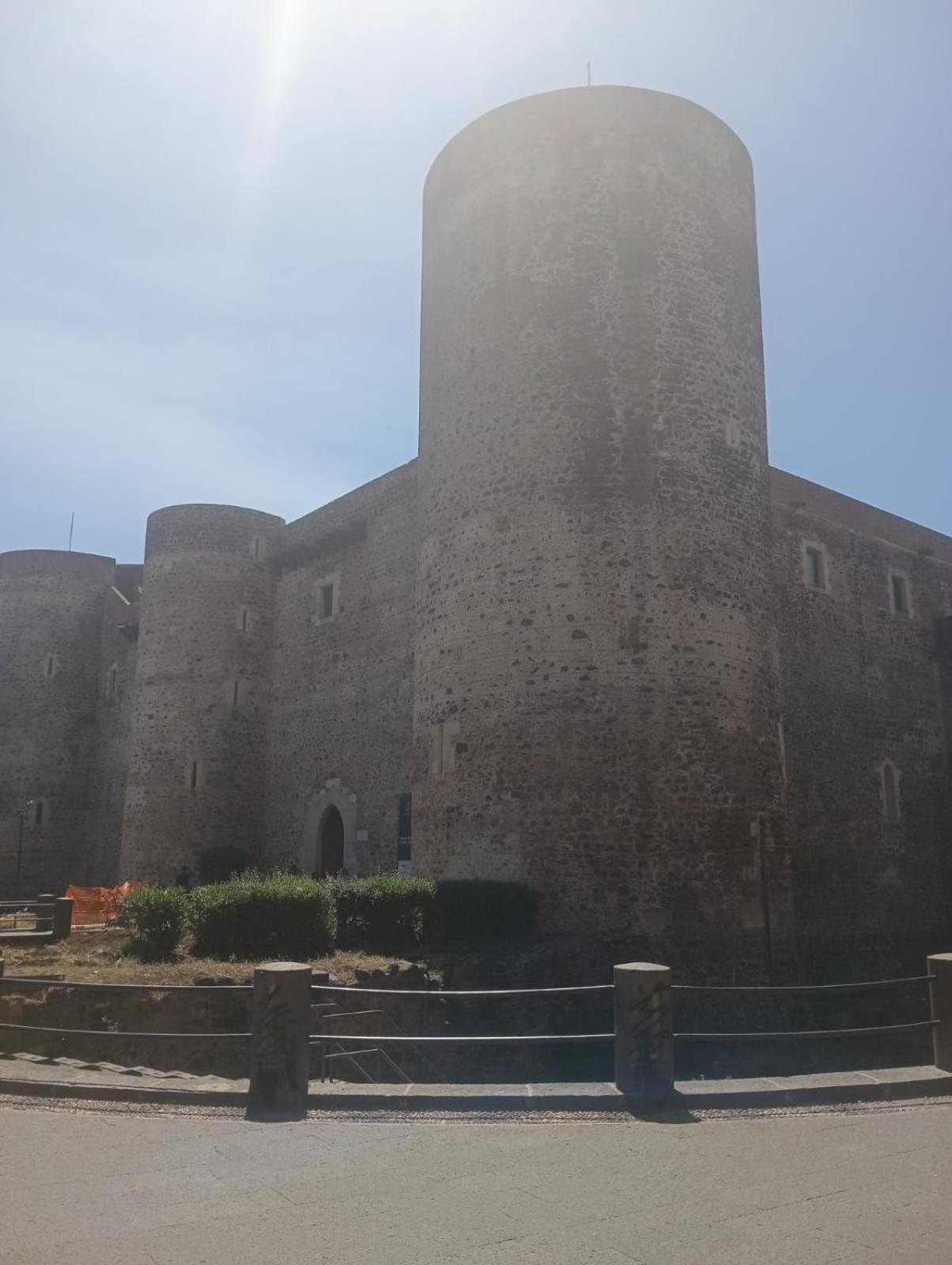 Apartamento Il Castello Di Patty Catania Exterior foto