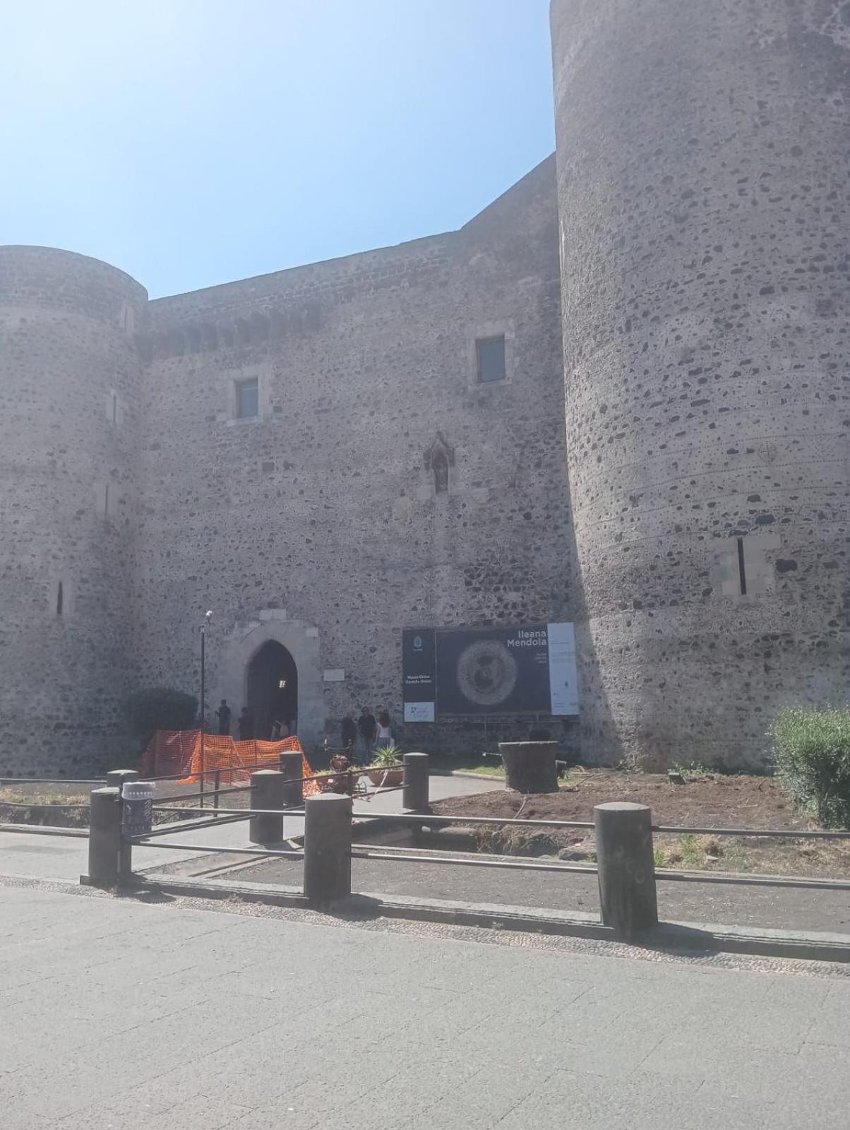 Apartamento Il Castello Di Patty Catania Exterior foto