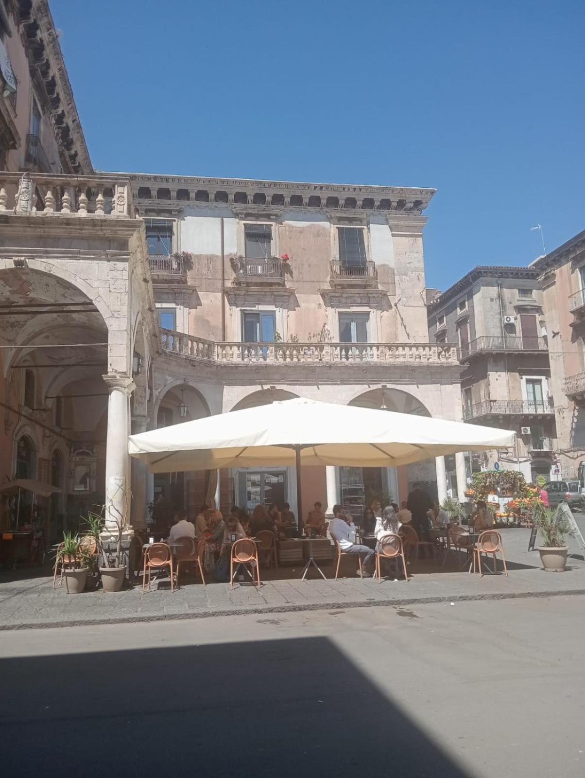Apartamento Il Castello Di Patty Catania Exterior foto